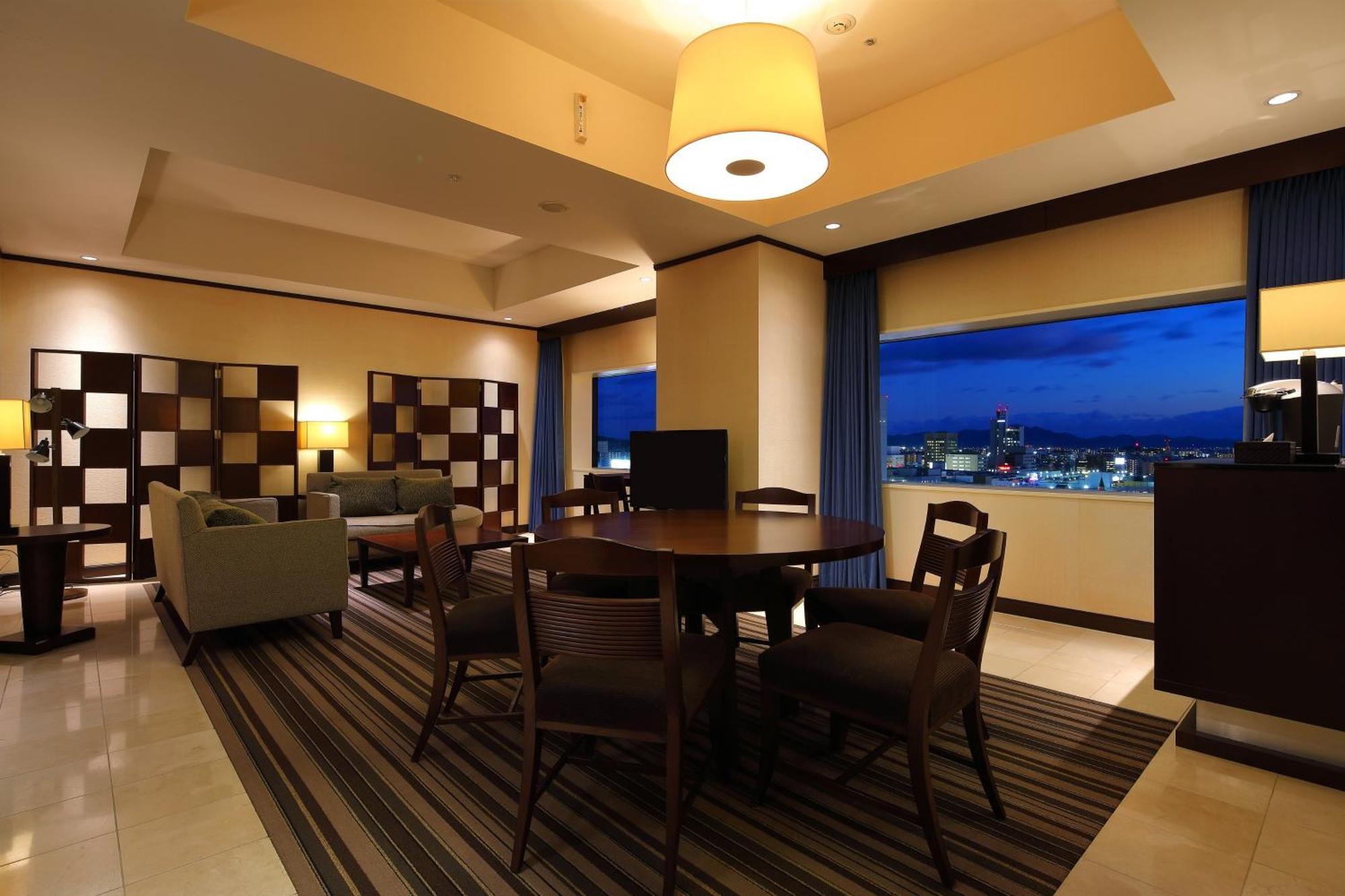 Hotel Ana Crowne Plaza Okayama By Ihg Exterior foto