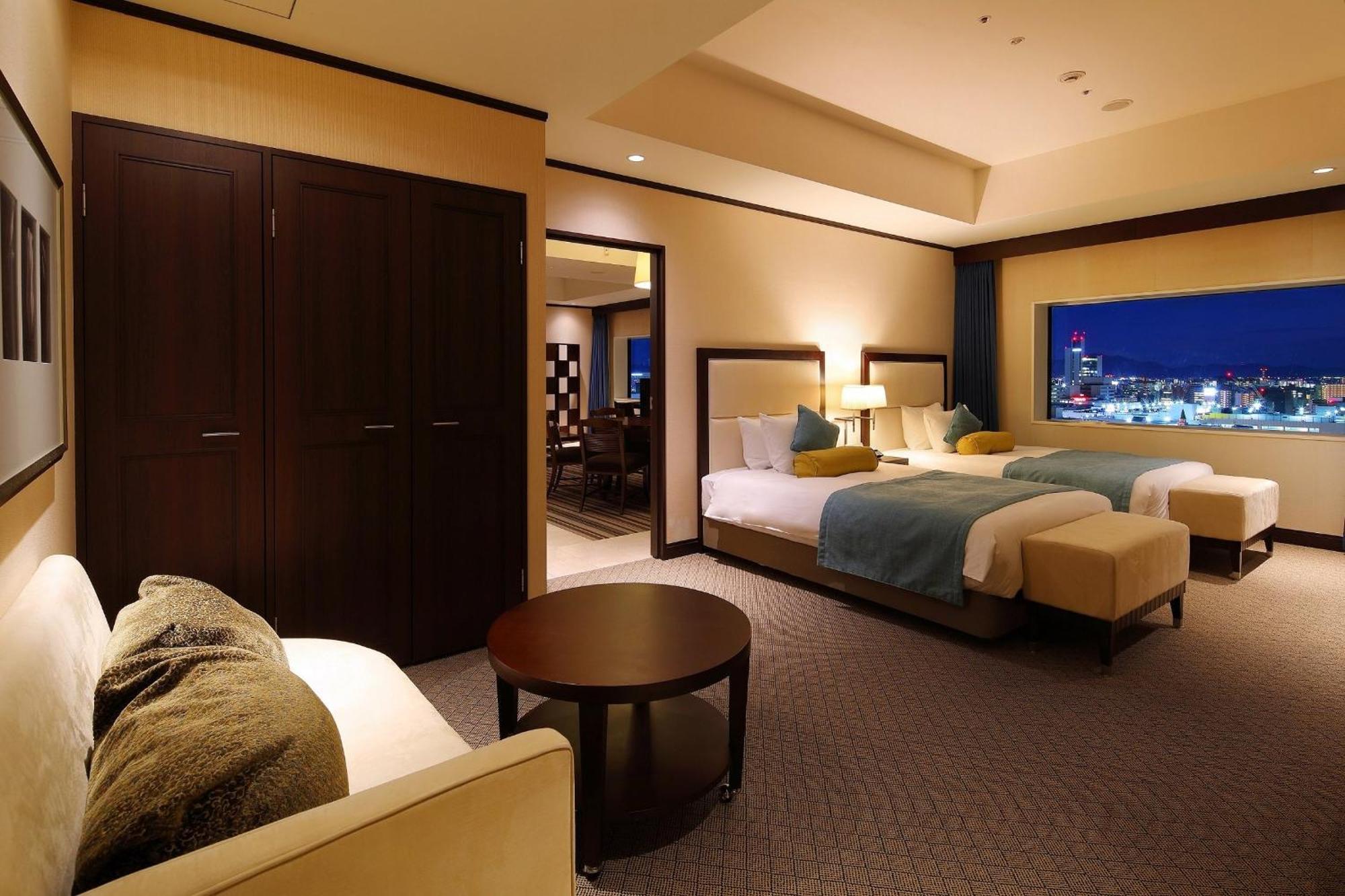 Hotel Ana Crowne Plaza Okayama By Ihg Exterior foto