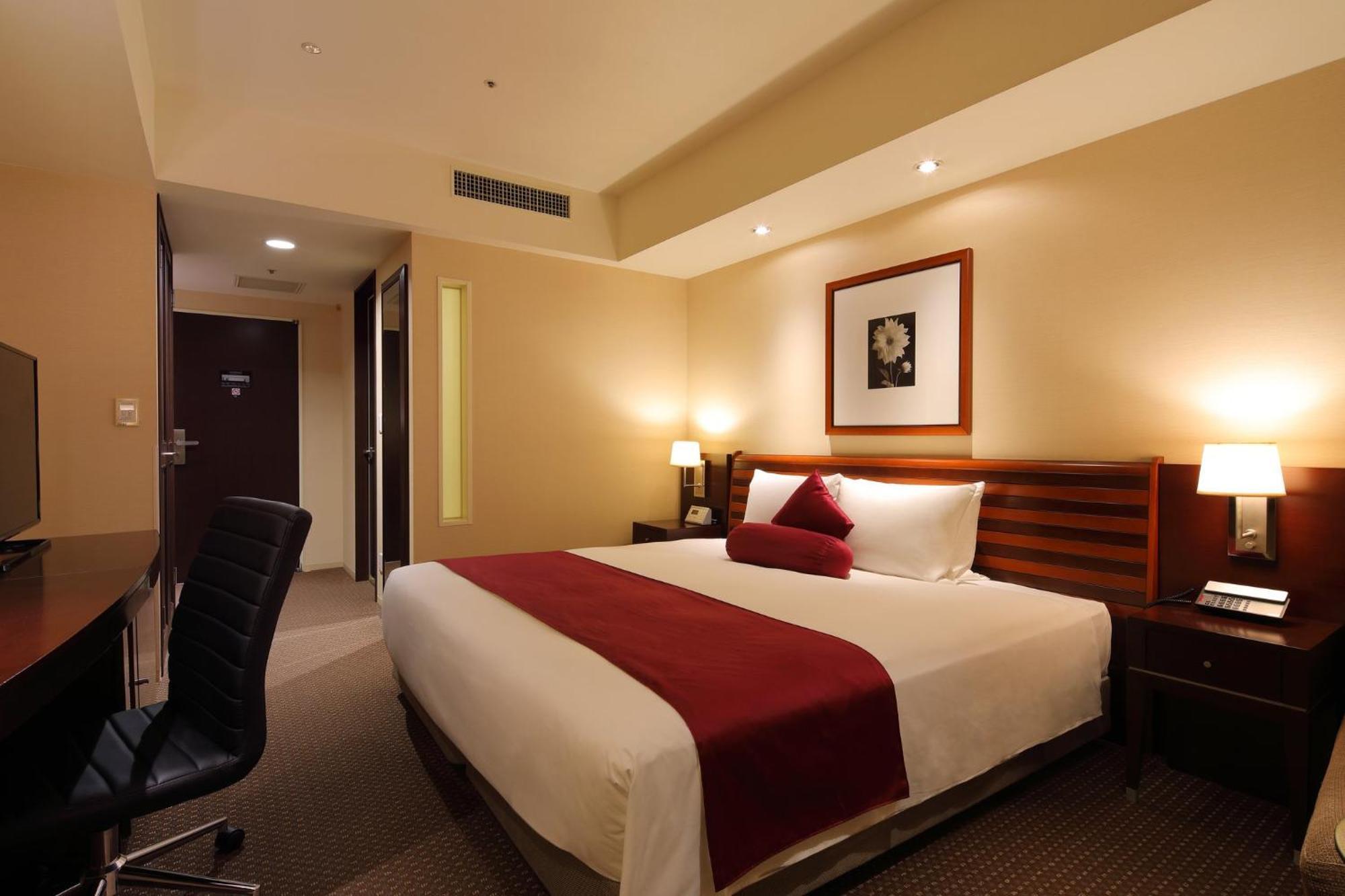 Hotel Ana Crowne Plaza Okayama By Ihg Exterior foto
