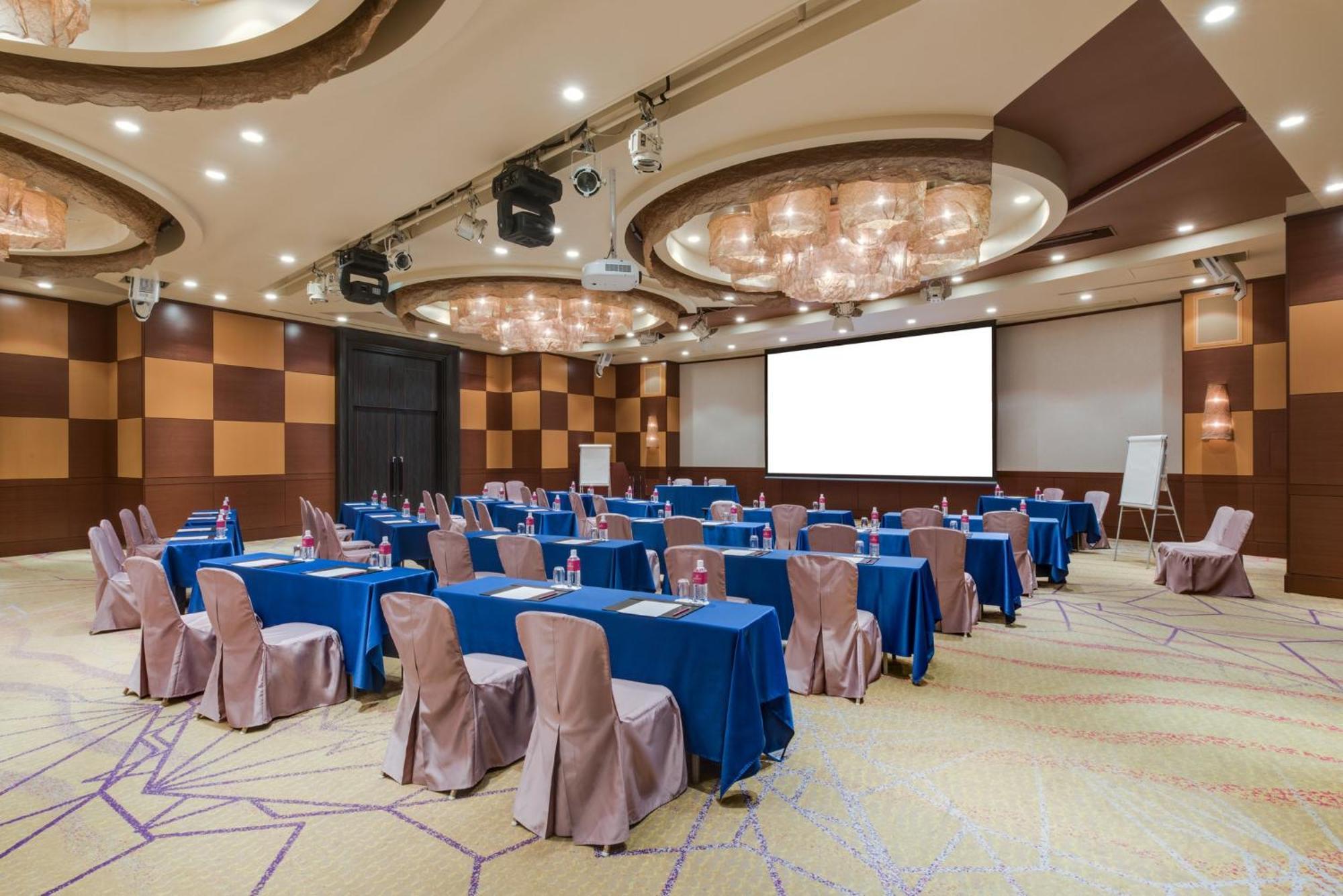 Hotel Ana Crowne Plaza Okayama By Ihg Exterior foto